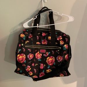 Betsy Johnson floral weekender travel duffel bag